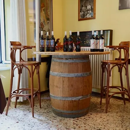 Otel Albergo Centrale Fino Del Monte